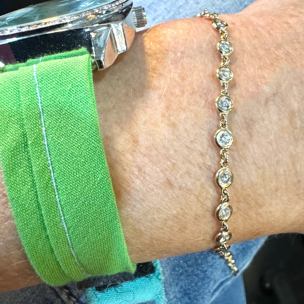 14k Designer 1.20ctt Diamonds by the line Bezel Bracelet - Picture 7 of 11
